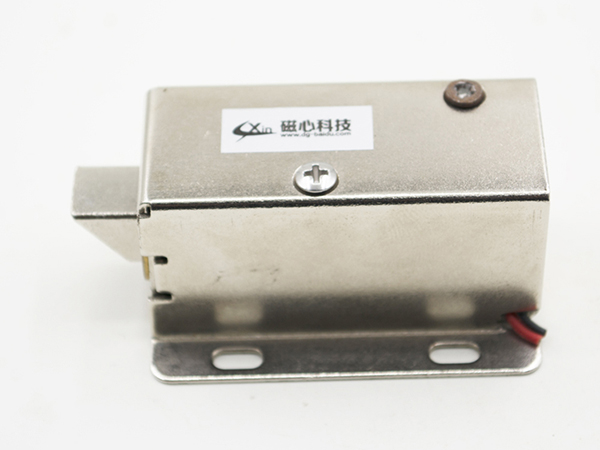 推拉式和保持式电磁铁有什么区别