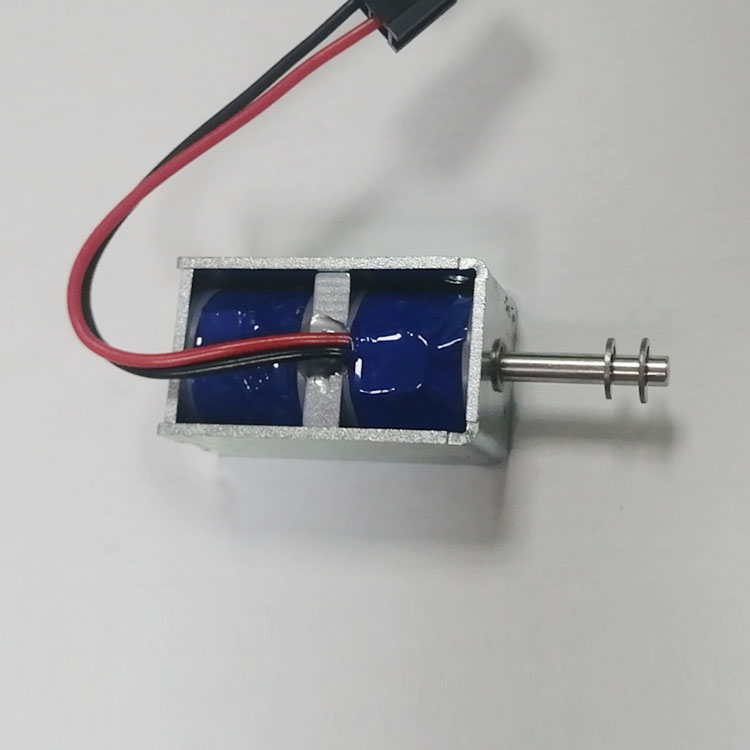 双保持电磁铁KS07...