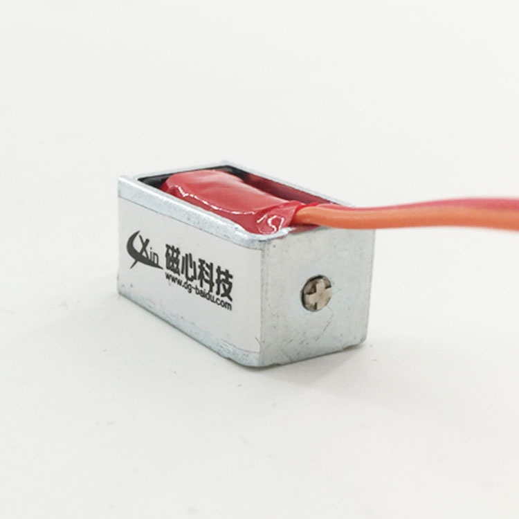 推拉电磁铁U0420...